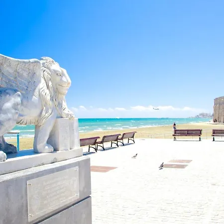 Spacious Апартаменты