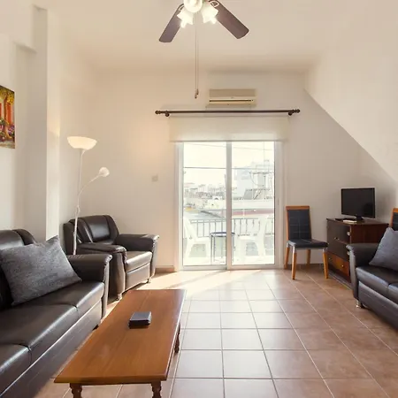 Apartment Spacious Larnaca
