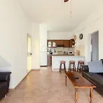 דירה Spacious *