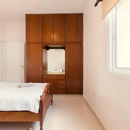 Διαμέρισμα Spacious *